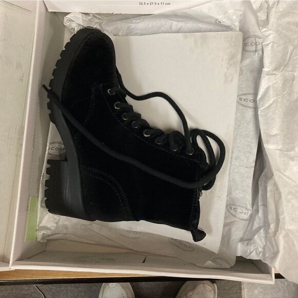 Scoop Women’s 6 Taylor Combat Boots - Picture 4 of 6